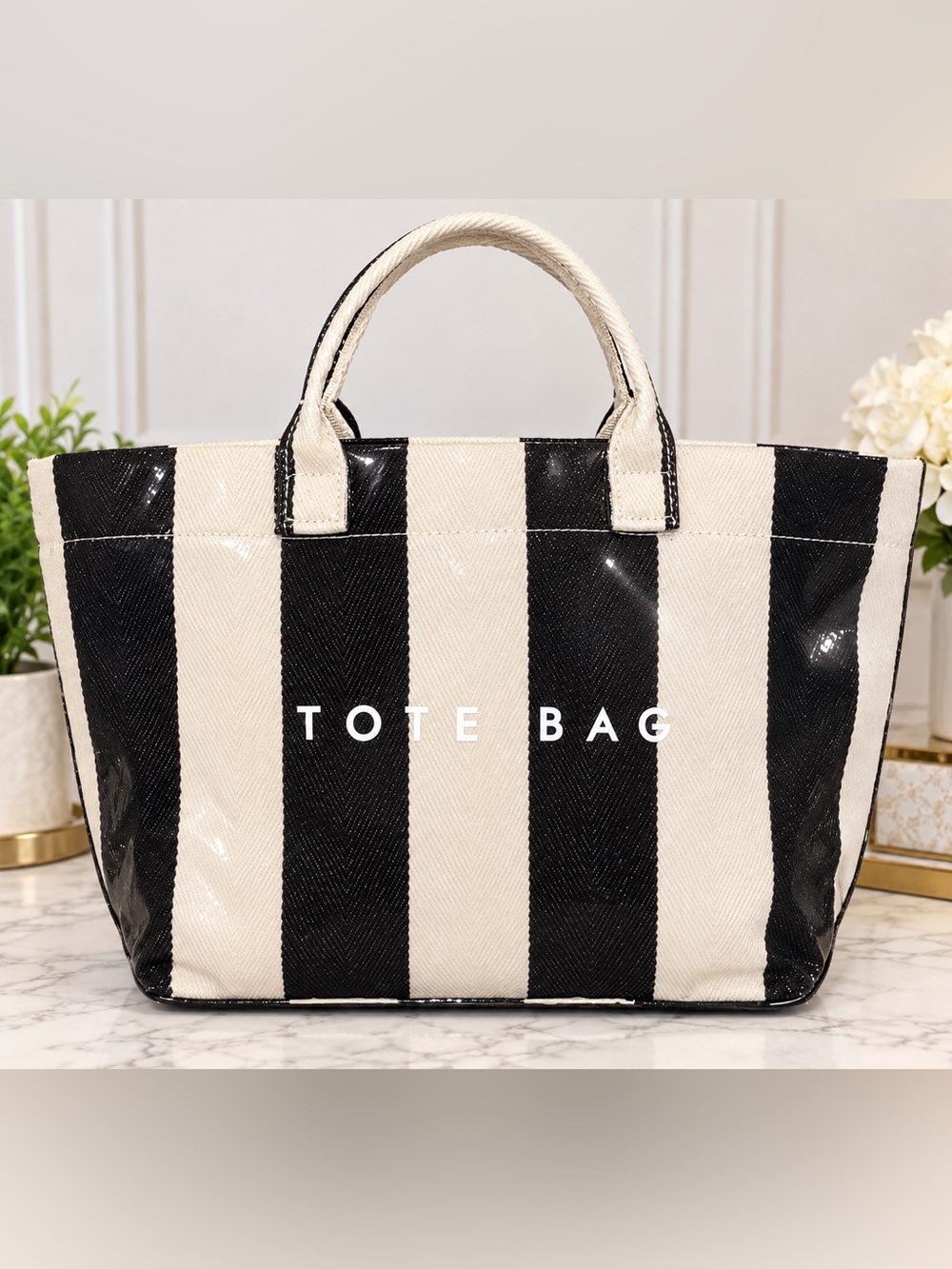 🖤 NWOT Black & Cream Striped Glossy Tote Bag
